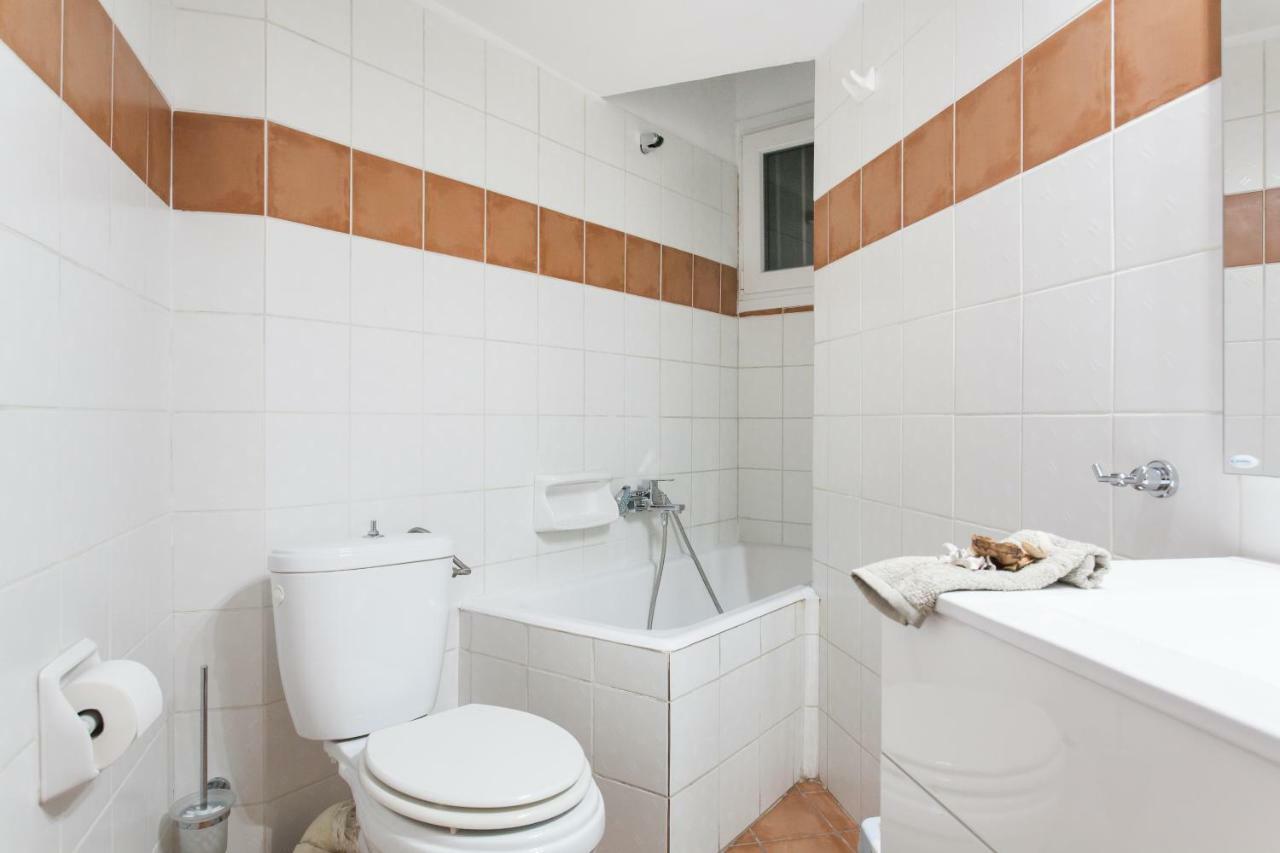 Classy Private Double Rooms In Apartment Next To Acropolis Athènes Extérieur photo