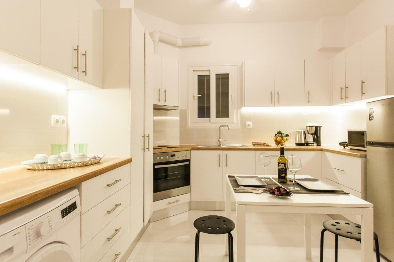 Classy Private Double Rooms In Apartment Next To Acropolis Athènes Extérieur photo