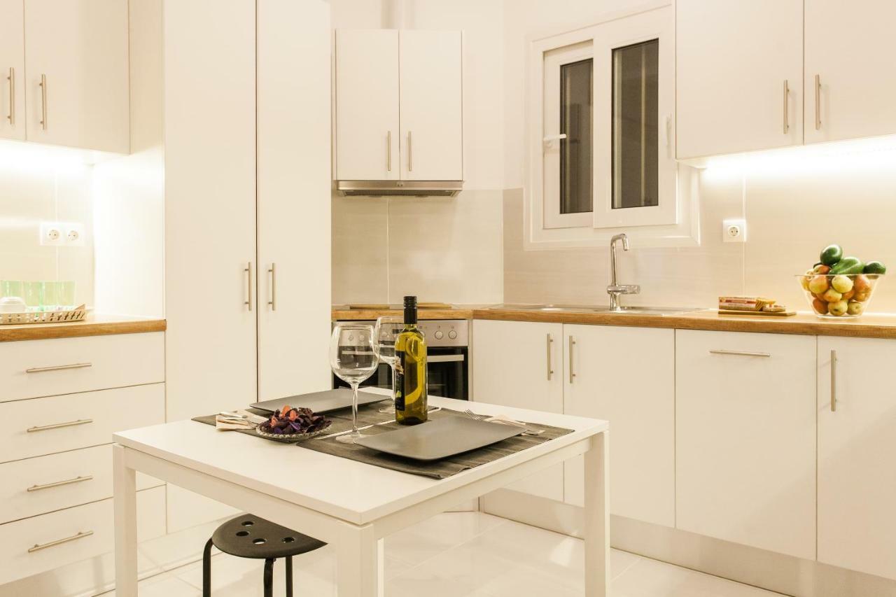 Classy Private Double Rooms In Apartment Next To Acropolis Athènes Extérieur photo